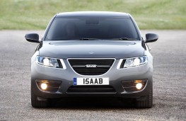 Saab 9-5, front